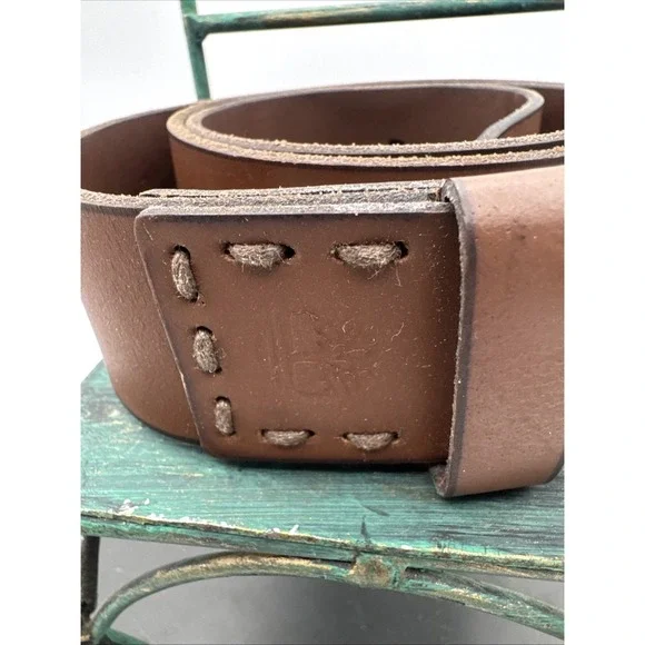 Men's Timberland NWT Brown Leather Belt Brass Buckle Size 36 - Picture 4 of 8
